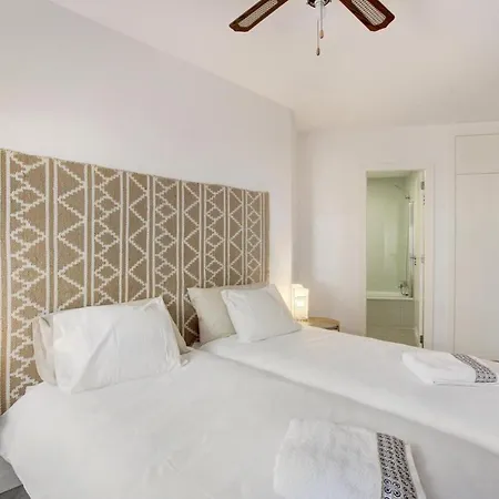Beautiful Duplex Facing The Appartement